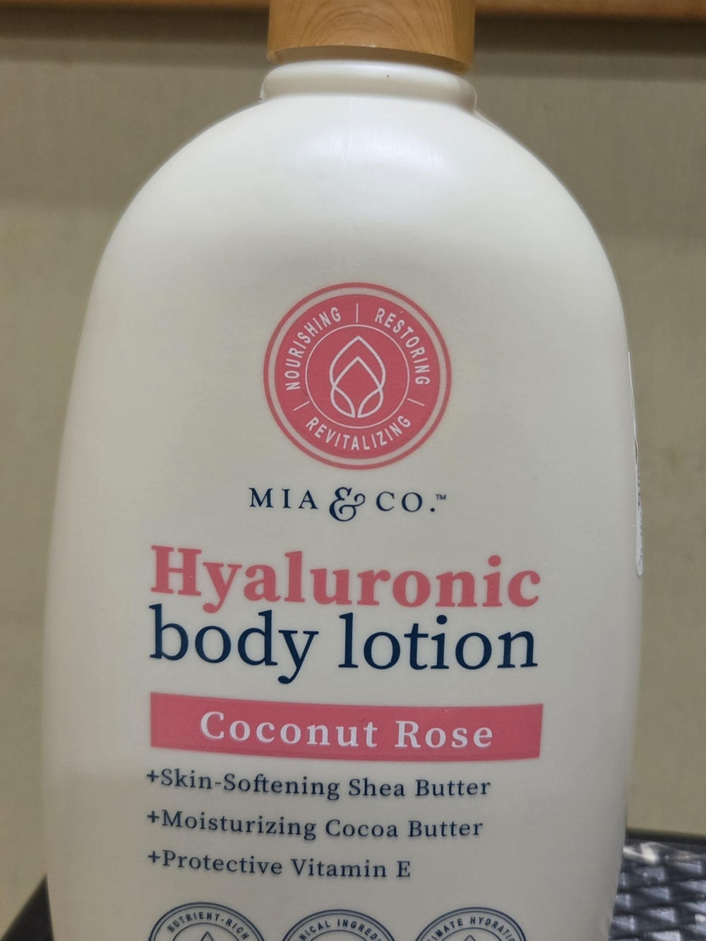 Hyaluronic Body Lotion - Coconut Rose (White/Pink)